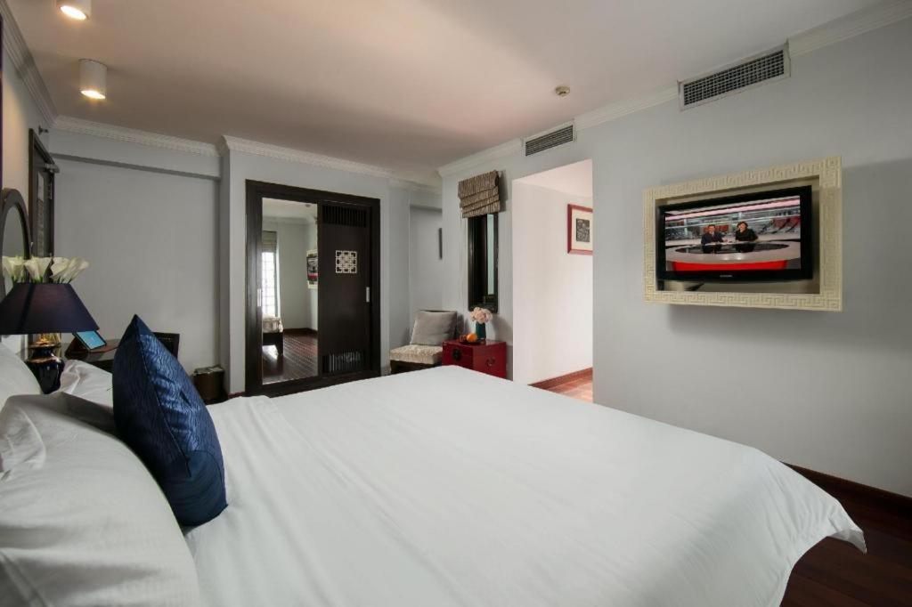 Church Boutique Hotel Hang Trong ฮานอย ภายนอก รูปภาพ