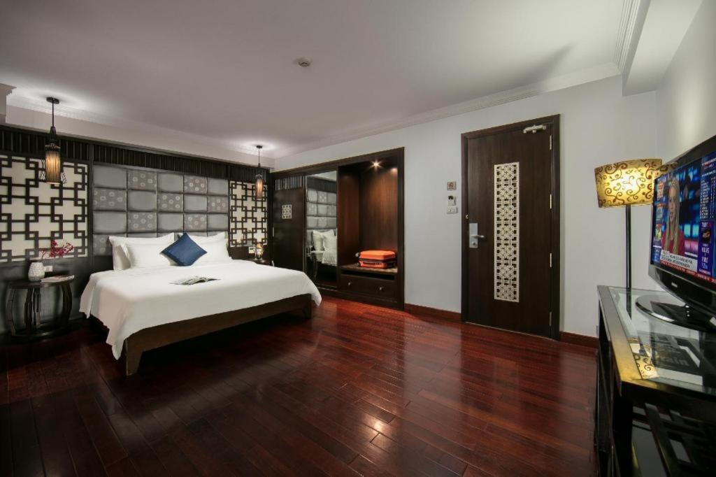 Church Boutique Hotel Hang Trong ฮานอย ภายนอก รูปภาพ