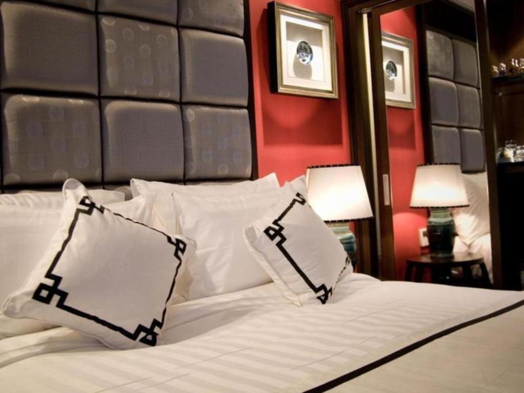 Church Boutique Hotel Hang Trong ฮานอย ภายนอก รูปภาพ