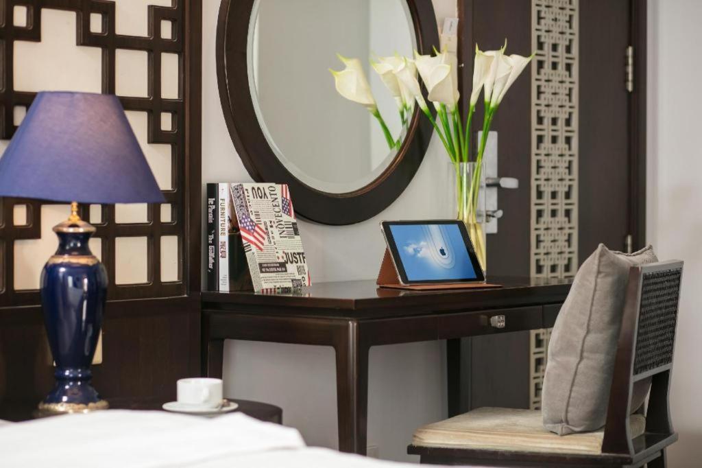 Church Boutique Hotel Hang Trong ฮานอย ภายนอก รูปภาพ