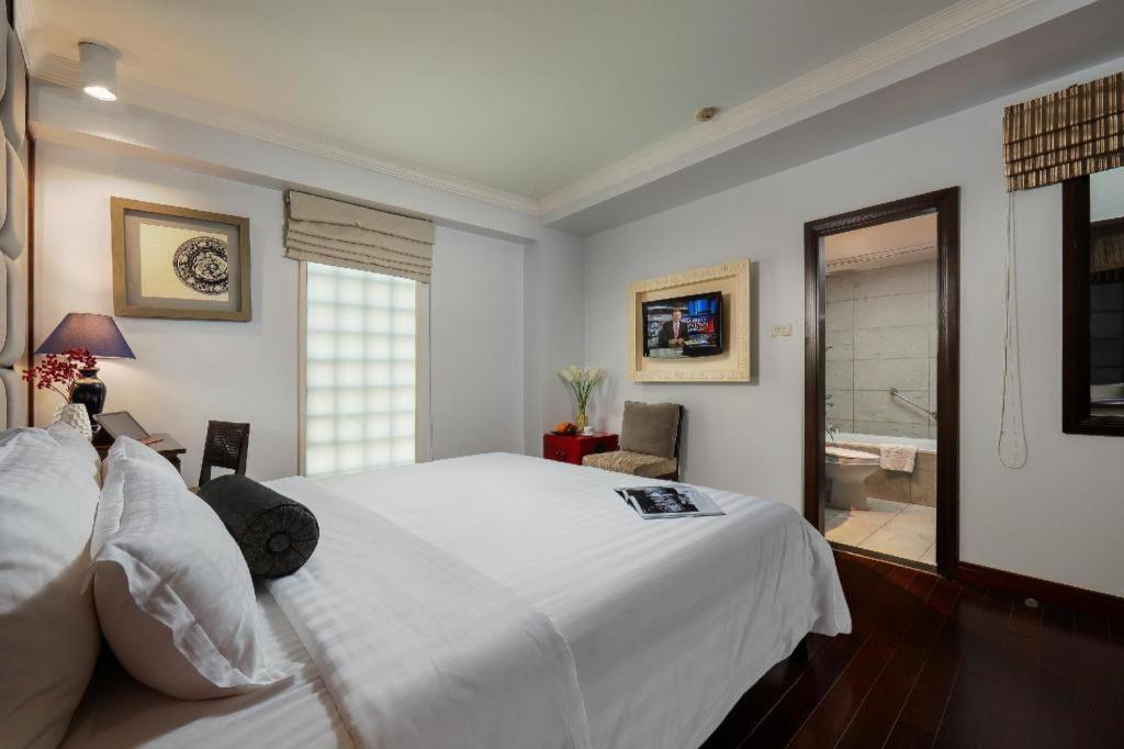 Church Boutique Hotel Hang Trong ฮานอย ภายนอก รูปภาพ